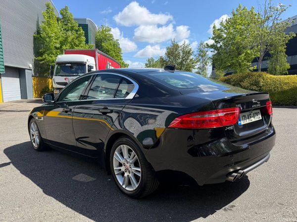 Jaguar XE 2.0D Prestige Automatic 387423189