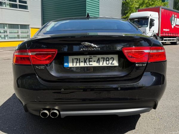 Jaguar XE 2.0D Prestige Automatic 387423193