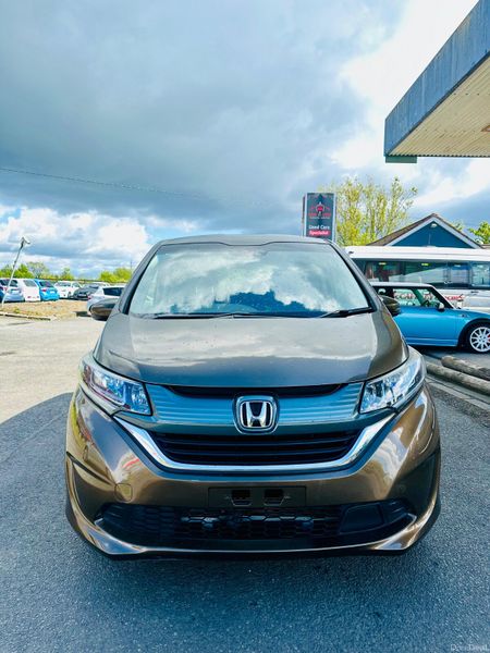 HONDA FREED 2017 1.5L Petrol Hybrid Automatic 387579787