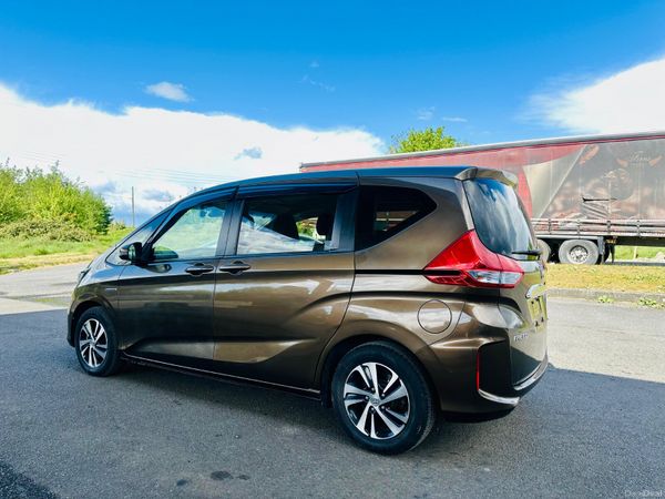 HONDA FREED 2017 1.5L Petrol Hybrid Automatic 387579797