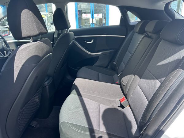 2016 HYUNDAI I30 1.4 PETROL DELUXE 387579723