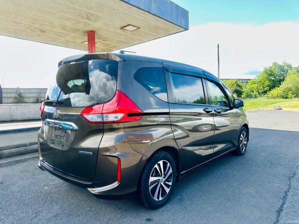 HONDA FREED 2017 1.5L Petrol Hybrid Automatic 387579805