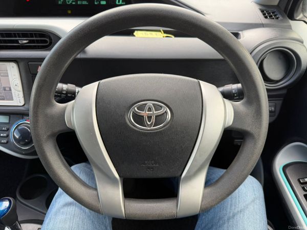 13 TOYOTA AQUA 1.5 HYBRID 387581095