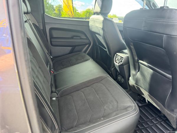 2024 Volkswagen Amarok Black Ed***** 387593691