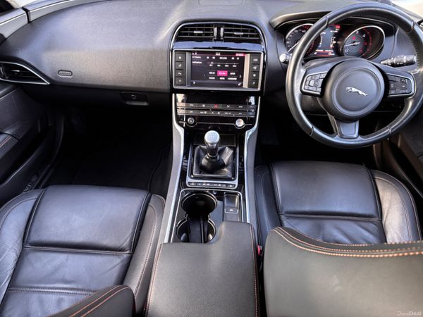 2016 Jaguar XE 2016*Only43500KM*Leather interior* 387595347