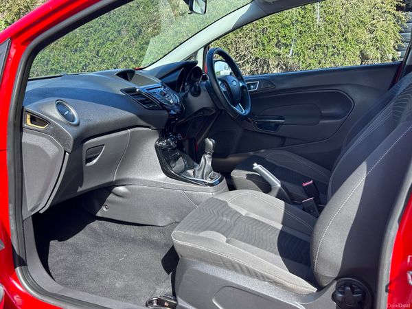 2014 Ford Fiesta Argento Zetec 1.25 387502471