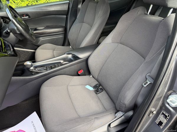 Toyota C-HR 2017 HYBRID LUNA AUTO 387506541