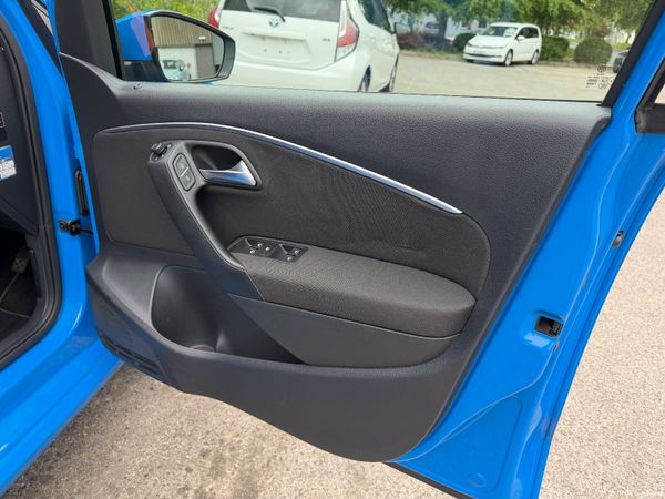 Volkswagen Polo Automatic 1.2 387643815