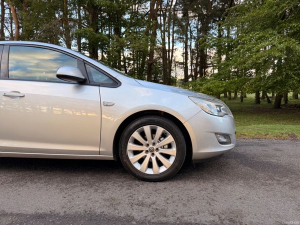 Opel Astra 2011 Diesel 387689177