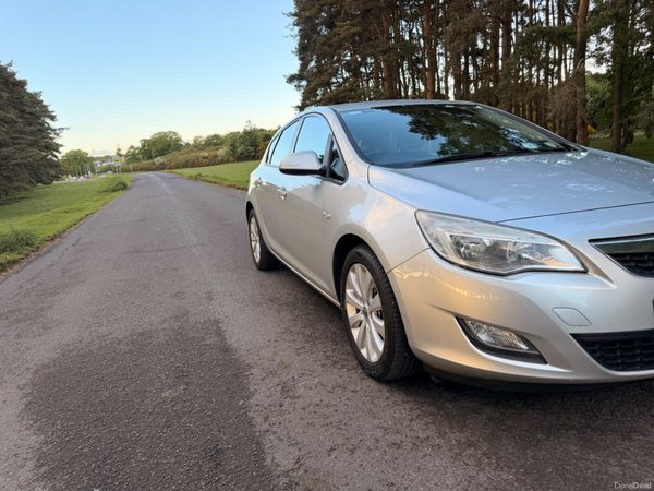 Opel Astra 2011 Diesel 387689185