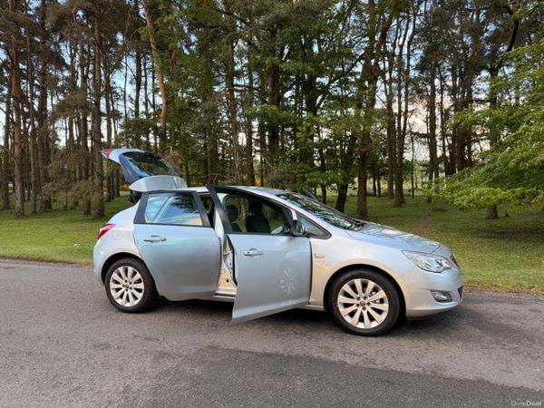 Opel Astra 2011 Diesel 387689191