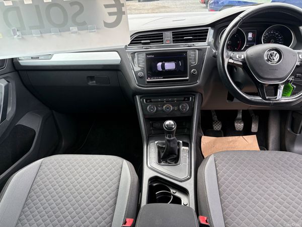Volkswagen Tiguan 2.0tdi SE 387690523