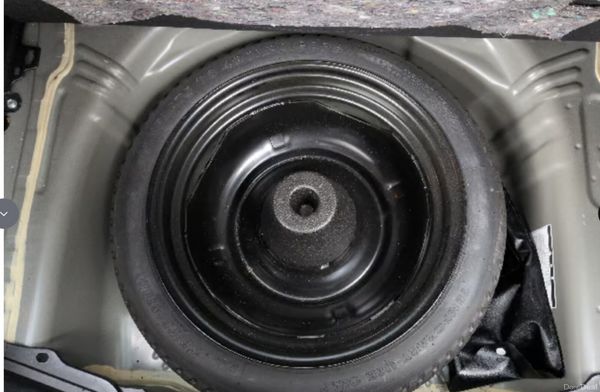 172- Toyota Prius 1.8 Petrol Hybrid 387690957