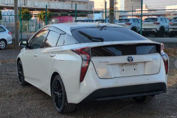 172- Toyota Prius 1.8 Petrol Hybrid 387690933