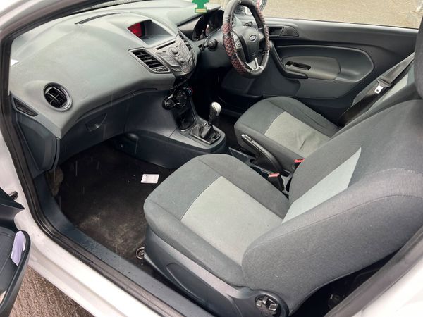 Ford Fiesta 2010 1.4 TDCi 68 PS Style New D O E 387698897