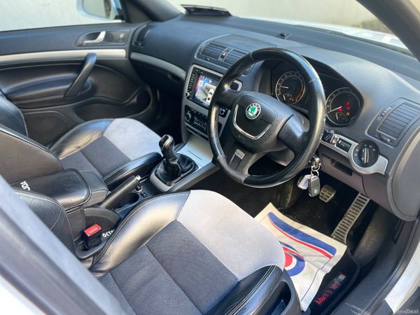 11 Skoda Octavia VRS 2.0 TDI 387602487