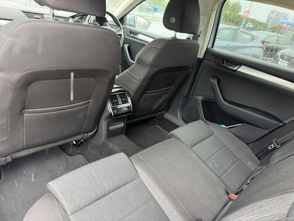 Skoda Superb 2019 Ambition model 387606519
