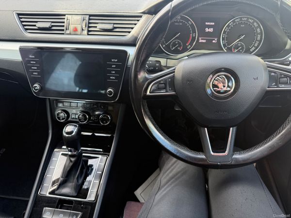 Skoda Superb 2018 387613969