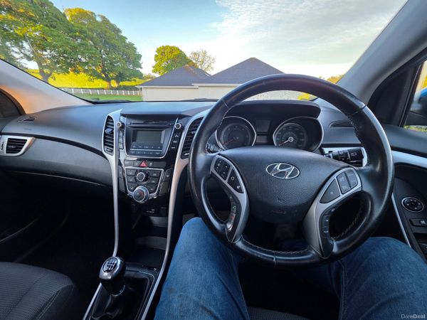 Hyundai i30 2016 387621745