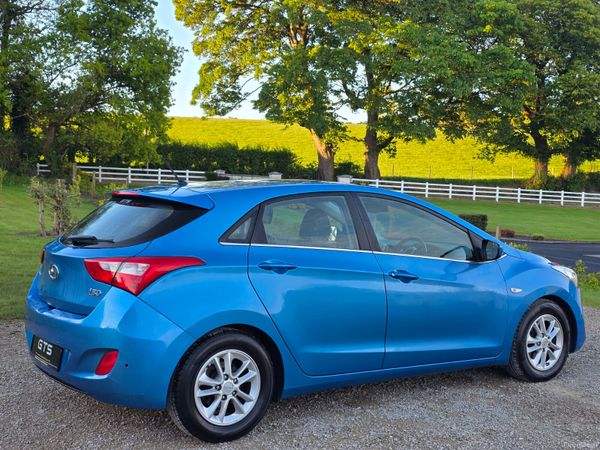 Hyundai i30 2016 387621733