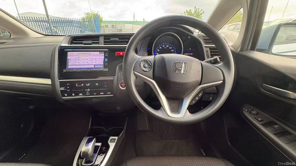 Honda Fit 1.5 Hybrid Petrol 2016 387707457