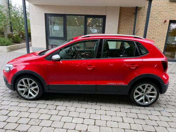 Volkswagen Polo Cross 2017 387726195