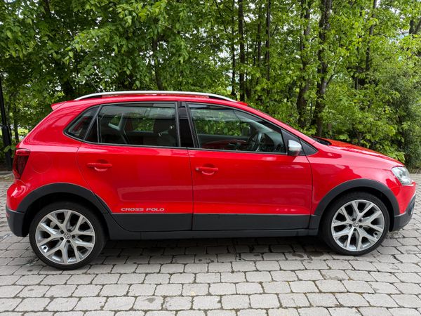 Volkswagen Polo Cross 2017 387726205