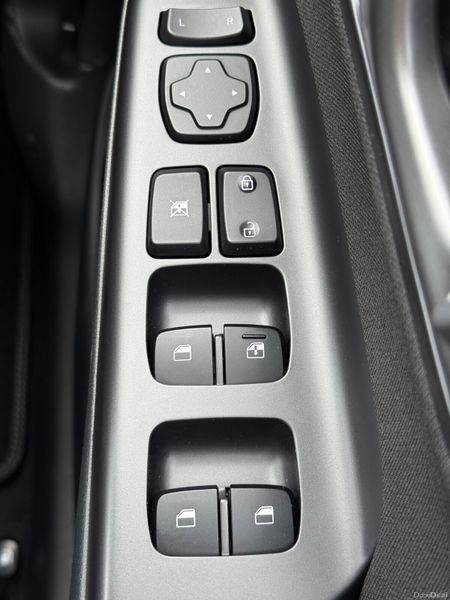Now Reserved! *70,000kms* One Owner Hyundai Kona! 387726609