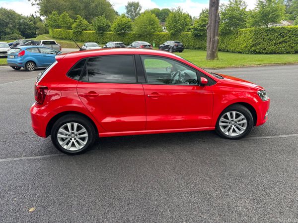 Volkswagen Polo 2016 387728949