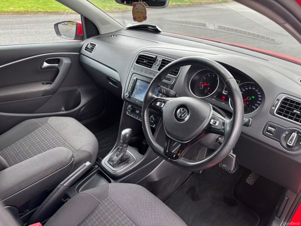 Volkswagen Polo 2016 387728959