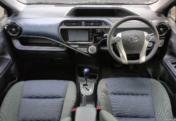 2015 Toyota Aqua 1.5 Petrol Hybrid 387731953