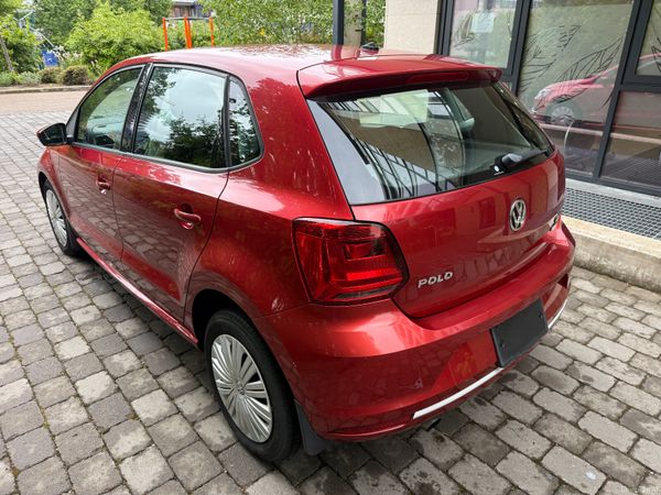 Volkswagen Polo 2015 387732259