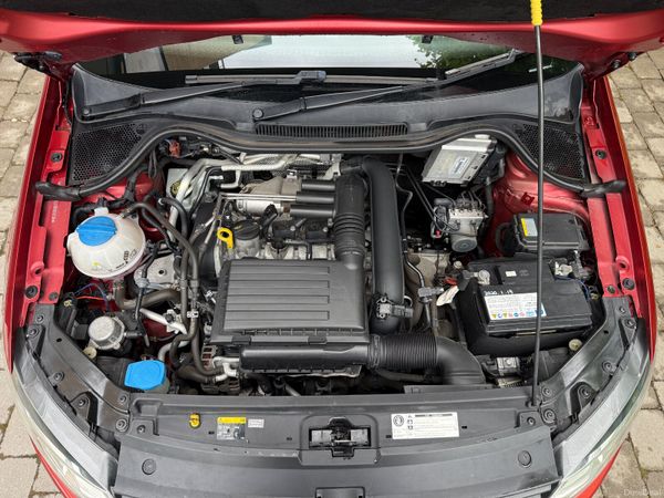 Volkswagen Polo 2015 387732263