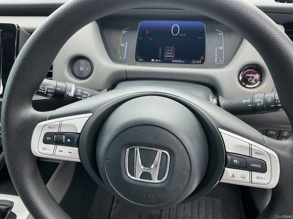 2022 HONDA FIT 1.5 PETROL HYBRID AUTO LOW KMS 387732543