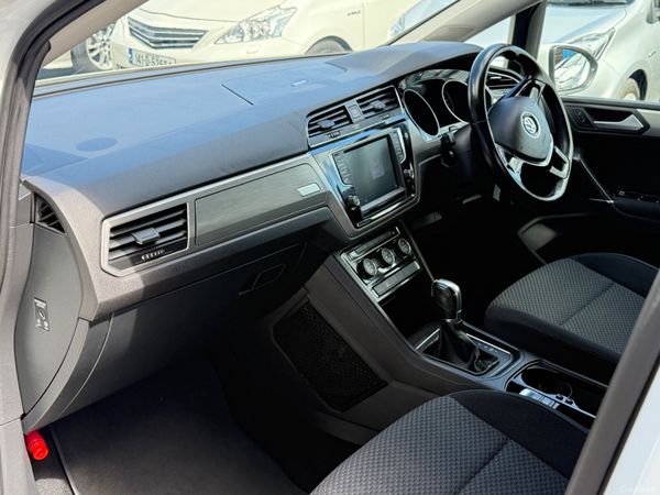 2016 Volkswagen Touran 7 seater Automatic 387843589