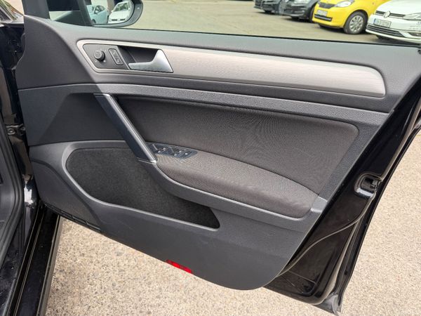 Volkswagen Golf 1.2 Automatic 387844553