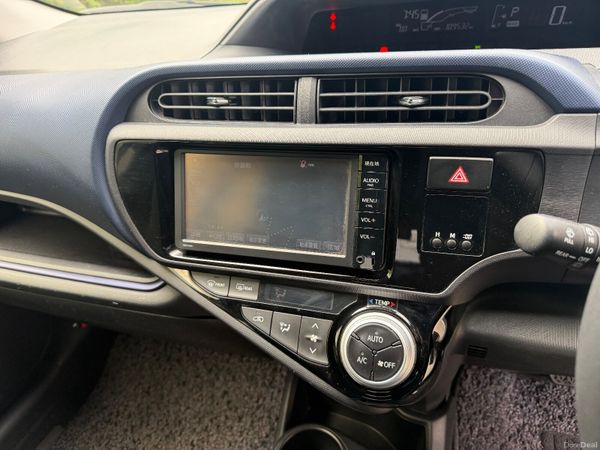 Toyota Aqua 2015 Hybrid 387844793