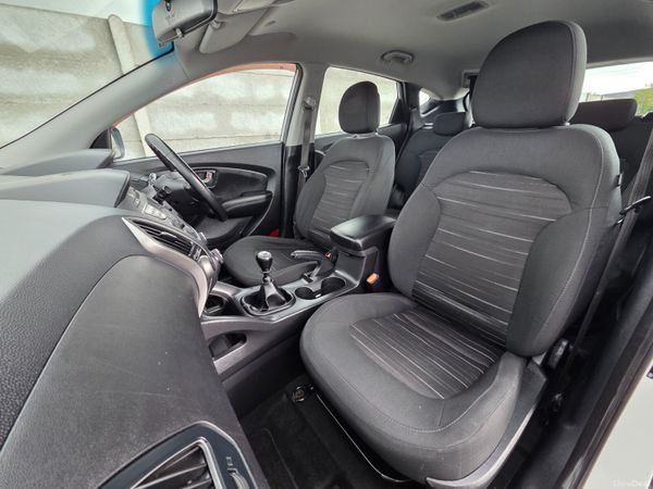 Hyundai ix35 1.7 Diesel Comfort 2WD 115hp 387888405