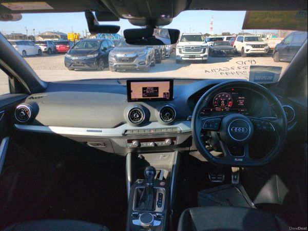 Audi SQ2 387810591