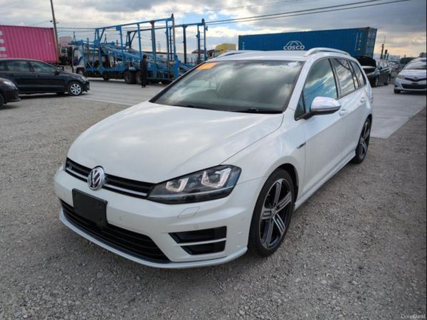 V.W. Golf R 387815841