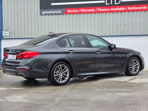 BMW 5-Series 2018 M- SPORT 387978621