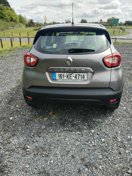 Renault Captur 2016 Low KMs 387912625