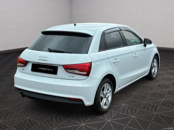 Audi A1  *Automatic* 387916815