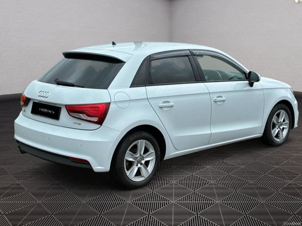 Audi A1  *Automatic* 387916837