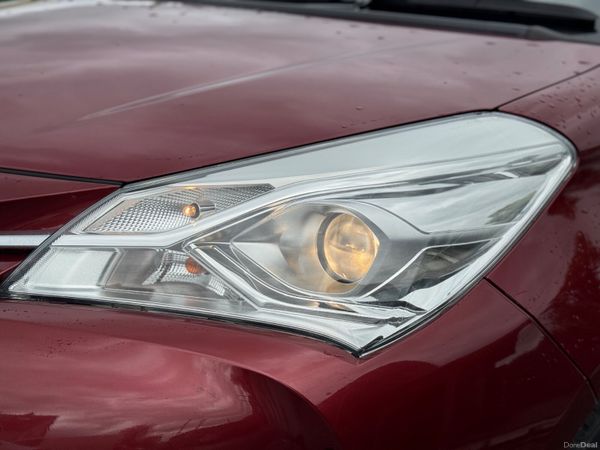 Toyota Vitz/Yaris 1.5 Hybrid 77000kms 2018 Jewela 388043485