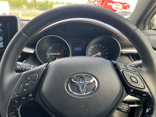 TOYOTA C-HR 2017, 1.8 HYBRIS AUTO LOW KM HIGH SPEC 388045903