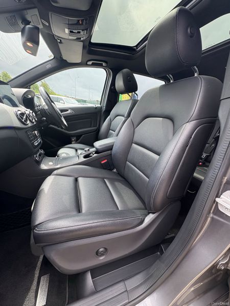 Mercedes B180 1.6 Automatic Pan Roof 388072769