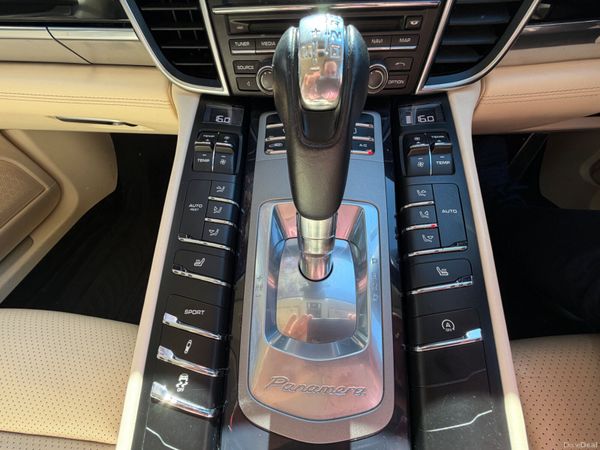 Porsche Panamera 2015 388000429