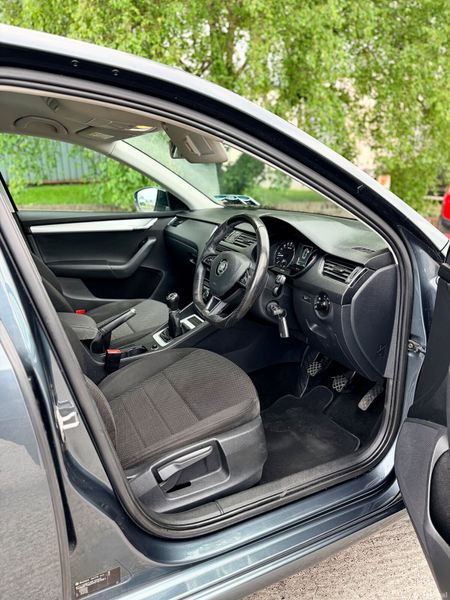 🔴 High Spec Skoda Octavia 2015 388003531