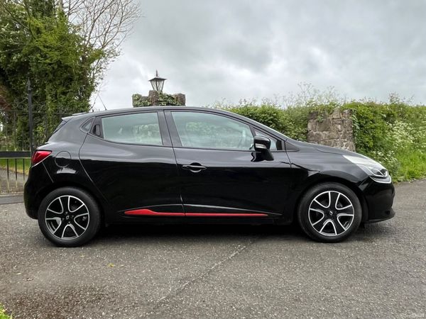 Renault Clio 1.2 petrol. 388007781